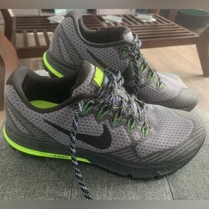 NIKE Neutral Ride Trail Running Shoes - Women’s Size 10 - Brand New - Gray Green